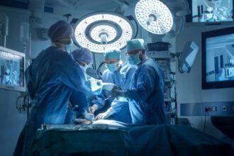 کراچی کے سرکاری اسپتالوں میں ویسکیولر سرجنز کی شدید قلت، قیمتی اعضا ضائع ہونے کا خدشہ
