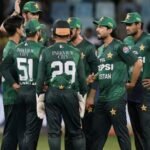 پاک بھارت ٹاکرے سے قبل قومی ٹیم کی اہم بیٹھک، بیٹنگ میں ناکامی کا اعتراف