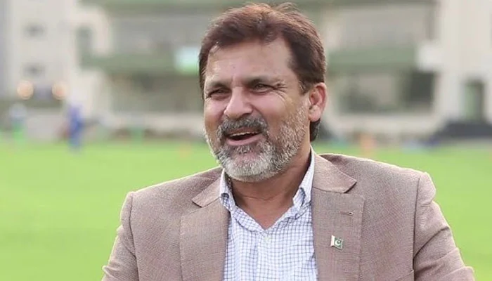 "میں پوری طرح ٹھیک اور سلامت ہوں": معین خان نے اپنی وفات کی جعلی خبروں کو مسترد کر دیا