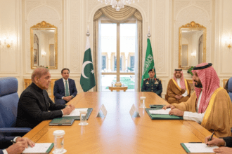 پاک سعودی معاشی پیکیج پر دستخط کی تیاری؛ وزیرِ اعظم اور محمد بن سلمان کا امریکہ ایران مذاکرات کو سبوتاژ کرنے کی کوششوں کے خلاف چوکسی کا مطالبہ