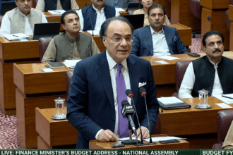 قومی اسمبلی میں وزیر خزانہ کا بجٹ 2026-27 کا دفاع، معاشی ترقی کا روڈ میپ قرارقرار