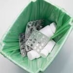 جے ایس ایم یو کی تحقیق: کراچی میں ادویات کو محفوظ طریقے سے تلف کرنے کے غیر محفوظ طریقوں کا انکشاف