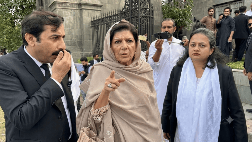 "اب منزل ڈی چوک نہیں، اڈیالہ جیل ہے"؛ عمران خان کی رہائی کے لیے علیمہ خان کا 5 اگست کو فیصلہ کن جنگ کا اعلان