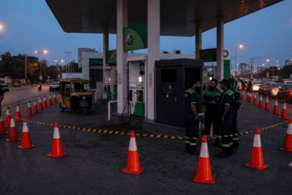 پیٹرول پمپ مالکان کی ملک گیر ہڑتال، ایندھن کی فراہمی معطل ہونے کا خدشہ
