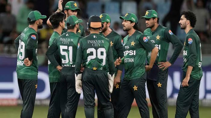Pakistan Team Holds Crucial Meeting Ahead of India Clash, Admits Batting Failures