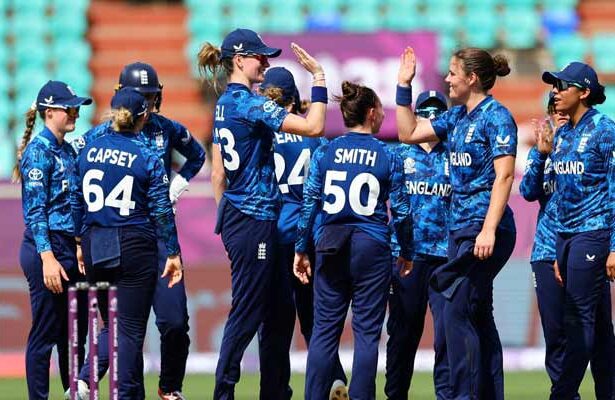 England spinners, Jones shine in World Cup victory over New Zealand