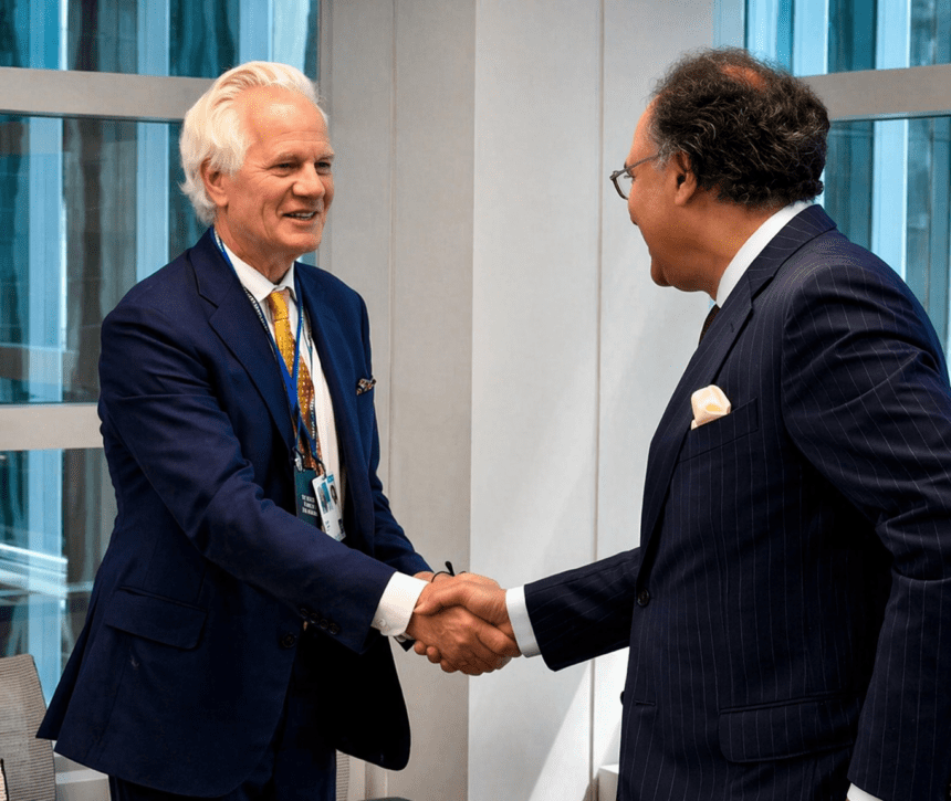 Finance Minister Meets Citibank as Pakistan Weighs Return to Global Capital Markets