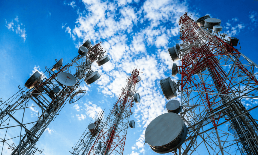 Emirati telecom internal review widensgiant weighs PTCL exit as