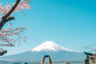 In Japan, the fight is on against unruly tourists