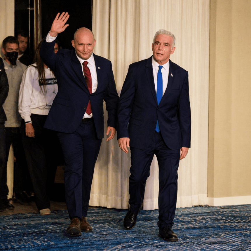 Former Israeli Premiers Bennett and Lapid Join Forces to Try to Unseat Netanyahu
