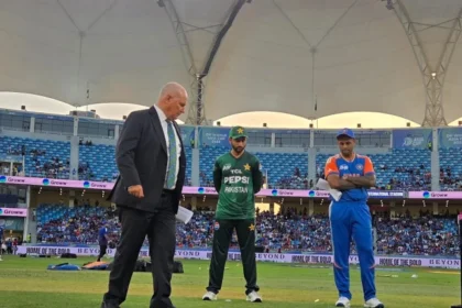 Asia Cup 2025: India Opt to Bowl First Against Pakistan in Dubai Showdown