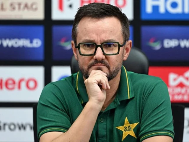 Coach Urges Pakistan to ‘Focus on Cricket’ Ahead of India Asia Cup Final