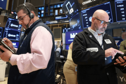 Dow Hits Record High as Geopolitical Optimism Lifts Wall Street; Broadcom Revenue Miss Drags Chip Stocks