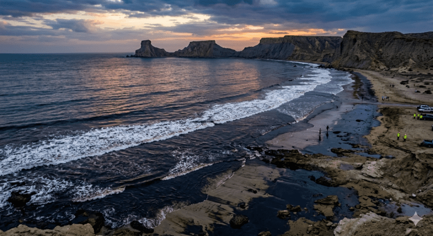 Crude oil spill fouls Gwadar coastline, local fishing grounds at risk