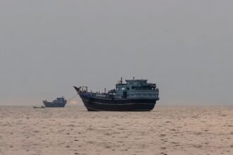 Oil Prices Jump Nearly 7% as Renewed Middle East Airstrikes and Stalled Strait of Hormuz Diplomacy Reignite Supply Fears