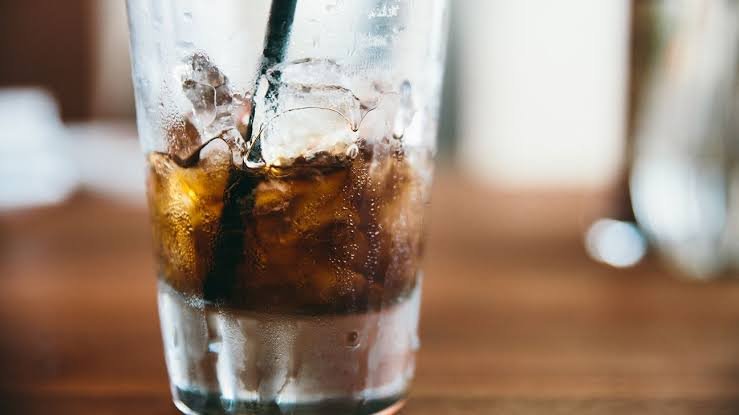 8 Potential Side Effects of Consuming Too Much Diet Soda