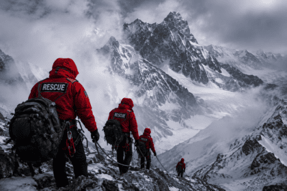 Rescue teams reach site of Pakistani climber Asma Mushtaq’s disappearance