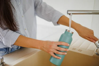 Do You Need to Wash Your Reusable Water Bottle Before Using It?
