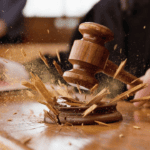 Sindh Bar Council Suspends Two Lawyers Over Alleged Courtroom Misconduct