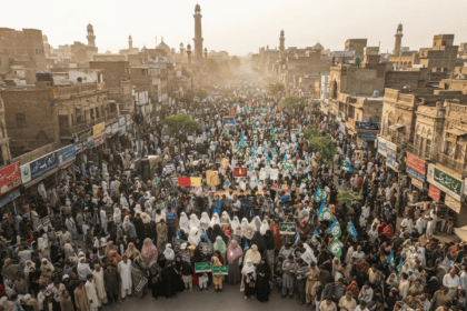 Karachi Traffic Disrupted as JI Holds Sit-Ins Against Petroleum Levy