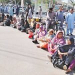 Lady Health Workers Protest in Karachi Over Budget Cuts