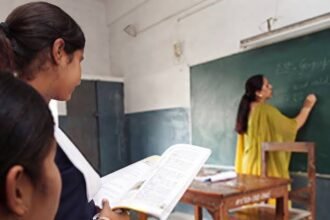 Teacher Transfer Restrictions Relaxed Across Balochistan QUETTA: The Balochistan government has relaxed restrictions on the transfer and posting of teachers, allowing teaching staff to seek transfers within their respective districts against vacant and approved posts. The School Education Department has issued a revised notification outlining the new arrangements. Under the policy, eligible teachers can be transferred to vacant and sanctioned posts within the same district, providing greater flexibility in teacher postings. However, the ban on inter-district transfers for Secondary School Teachers (SSTs), headmasters and headmistresses will remain in effect. The department has also allowed surplus teachers currently posted in Quetta to return to their native districts. At the same time, teachers cannot be transferred from another district to Quetta or from Quetta to another district under the stated restrictions. Teachers awaiting posting have been directed to submit their applications to the concerned District Education Officer (DEO) within one month. The department has warned that officials or individuals found violating the revised transfer policy will face departmental action. The relaxation is expected to provide relief to eligible teachers while helping the education authorities make better use of available teaching posts across districts.