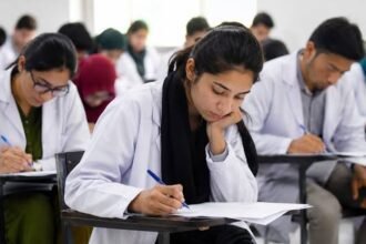 Vacant Seats in Medical Colleges Not Due to Fees or MDCAT, Health Minister Says