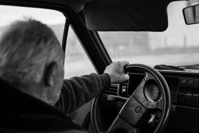 Depression Linked to Risky Driving in Older Adults