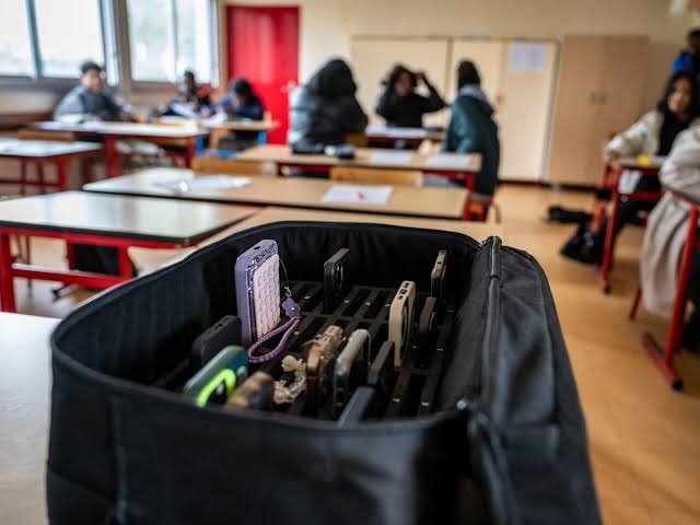 France Races to Enforce Macron’s High School Phone Ban