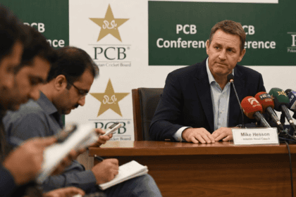 Mike Hesson distances himself from Pakistan’s latest selection overhaul