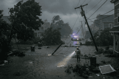 Hurricane Lowell Knocks Out Power for 30,000 as Storm Tracks Inland