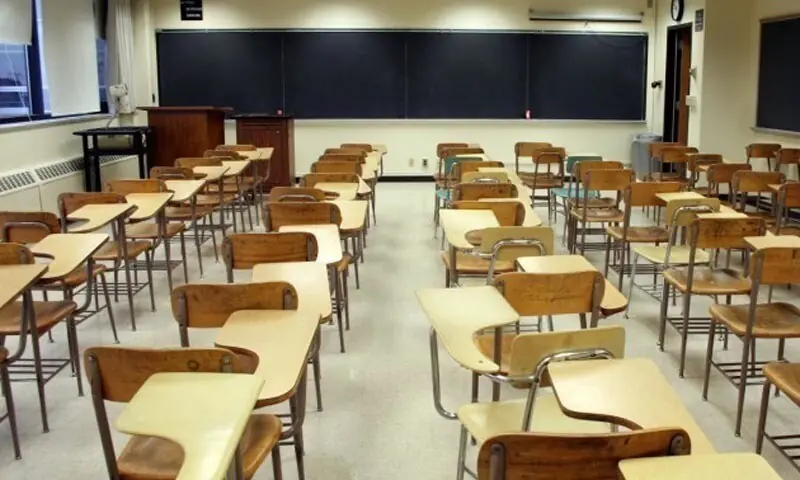 Karachi Students Protest as Delhi School Complex Remains Sealed