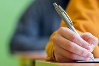 Liberal Democrats Demand Urgent Action to Stop Teacher Exodus
