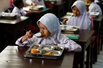 Over 2,000 Fall Ill After Free School Meals in Indonesia