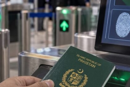 Pakistan Replaces Machine-Readable Passports with E-Passports