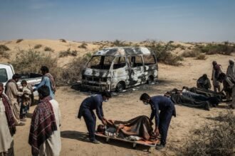 Eight killed, five injured as ambulance catches fire in Tharparkar