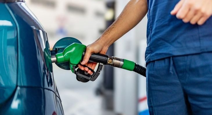 Govt increases petrol price by Rs3.26, reduces diesel by Rs1.01